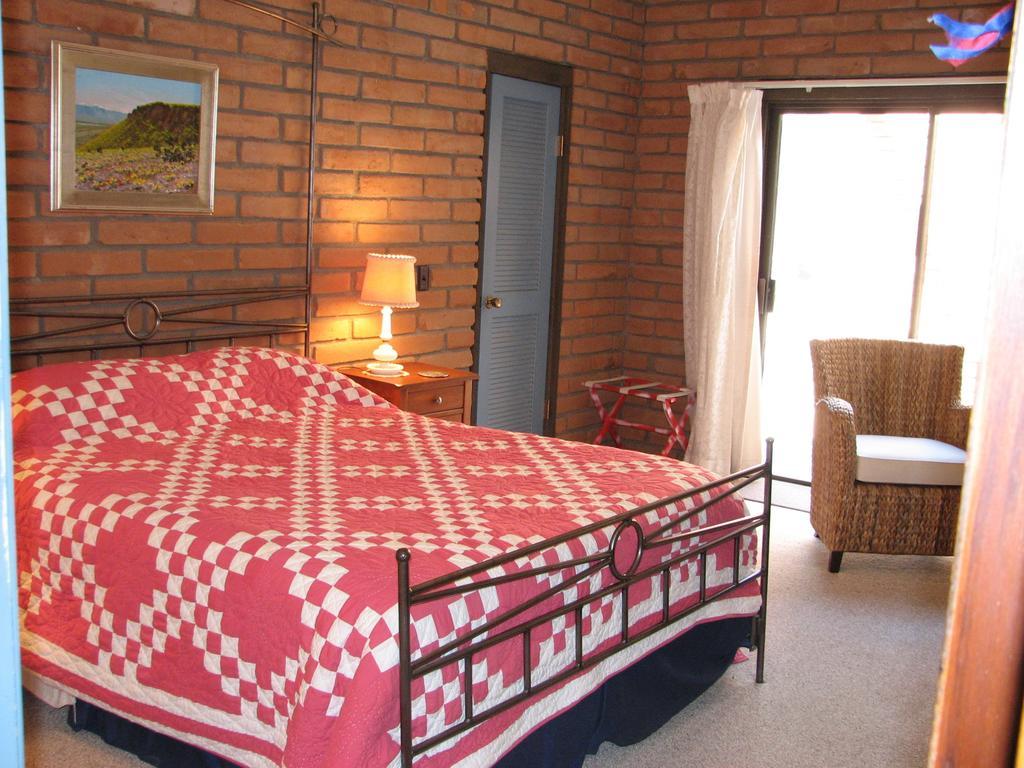 Desert Trails Bed & Breakfast Tanque Verde Pokój zdjęcie